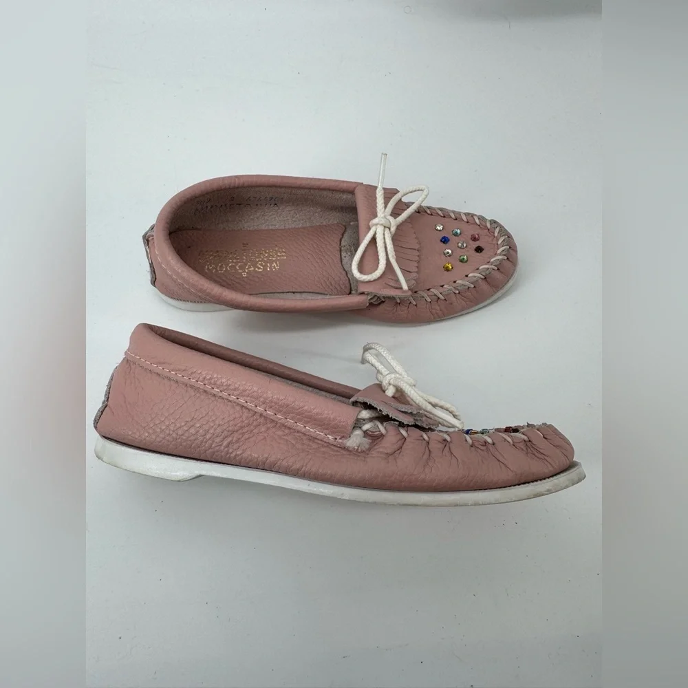 Minnetonka Pink Leather Rhinestones Moccasins Size 3